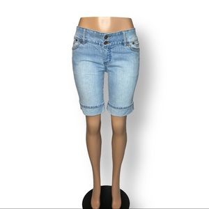 🟢 Glo Jeans Bermuda Jean Shorts Size 11 Waist 32”